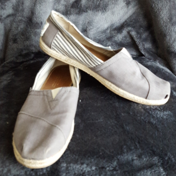 Toms Shoes - Toms Shoes
